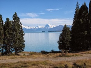 Aoraki Mt Cook above Lake Pukaki