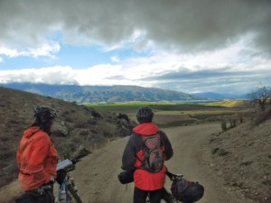 The Clutha Valley; Pisa Range behind